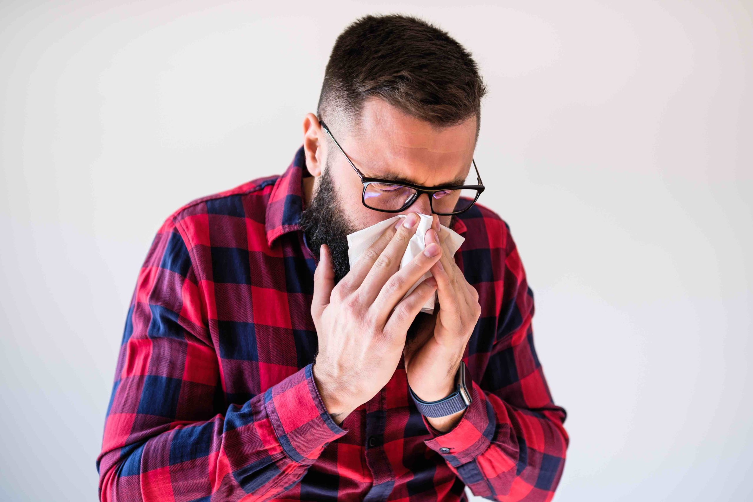 ¿Puede la rinoplastia corregir problemas de sinusitis crónica?