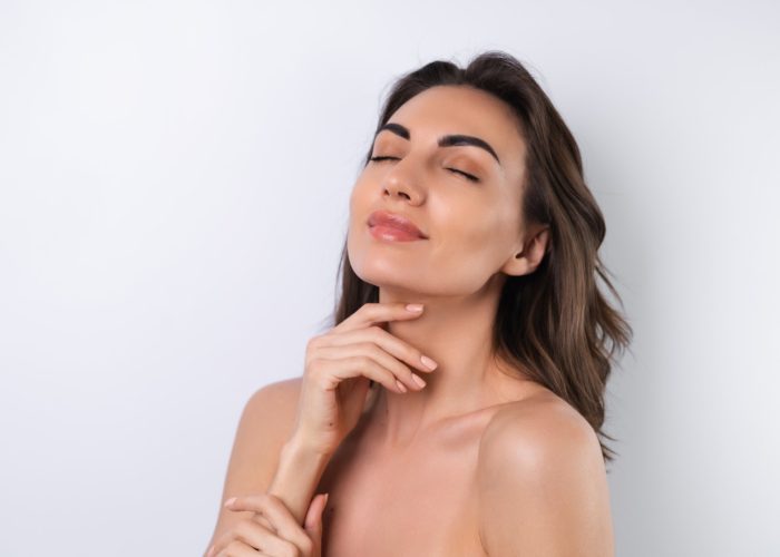 closeup-beauty-portrait-of-topless-woman-with-perfect-skin-and-natural-makeup